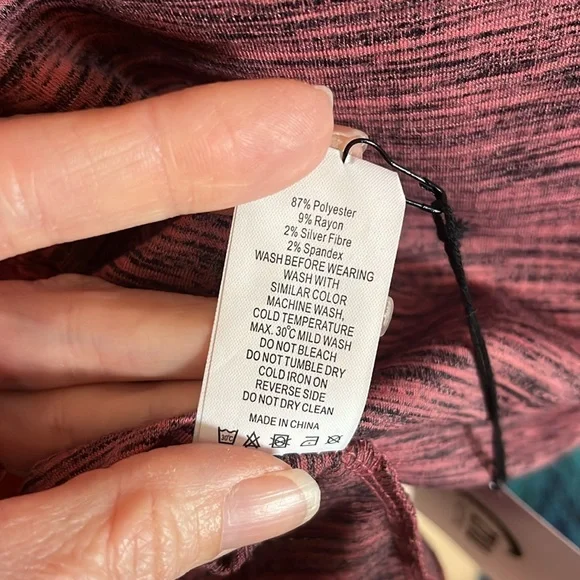 Brand new Zyia Active pink infinity tank - Picture 13 of 15